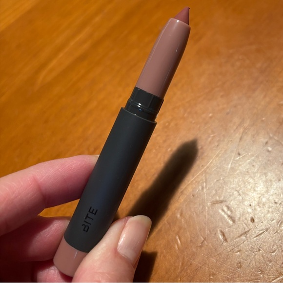 Bite Beauty Matte Creme Lip Crayon Glacé - Picture 6 of 16